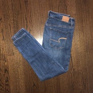 American Eagle High Waisted Jeans